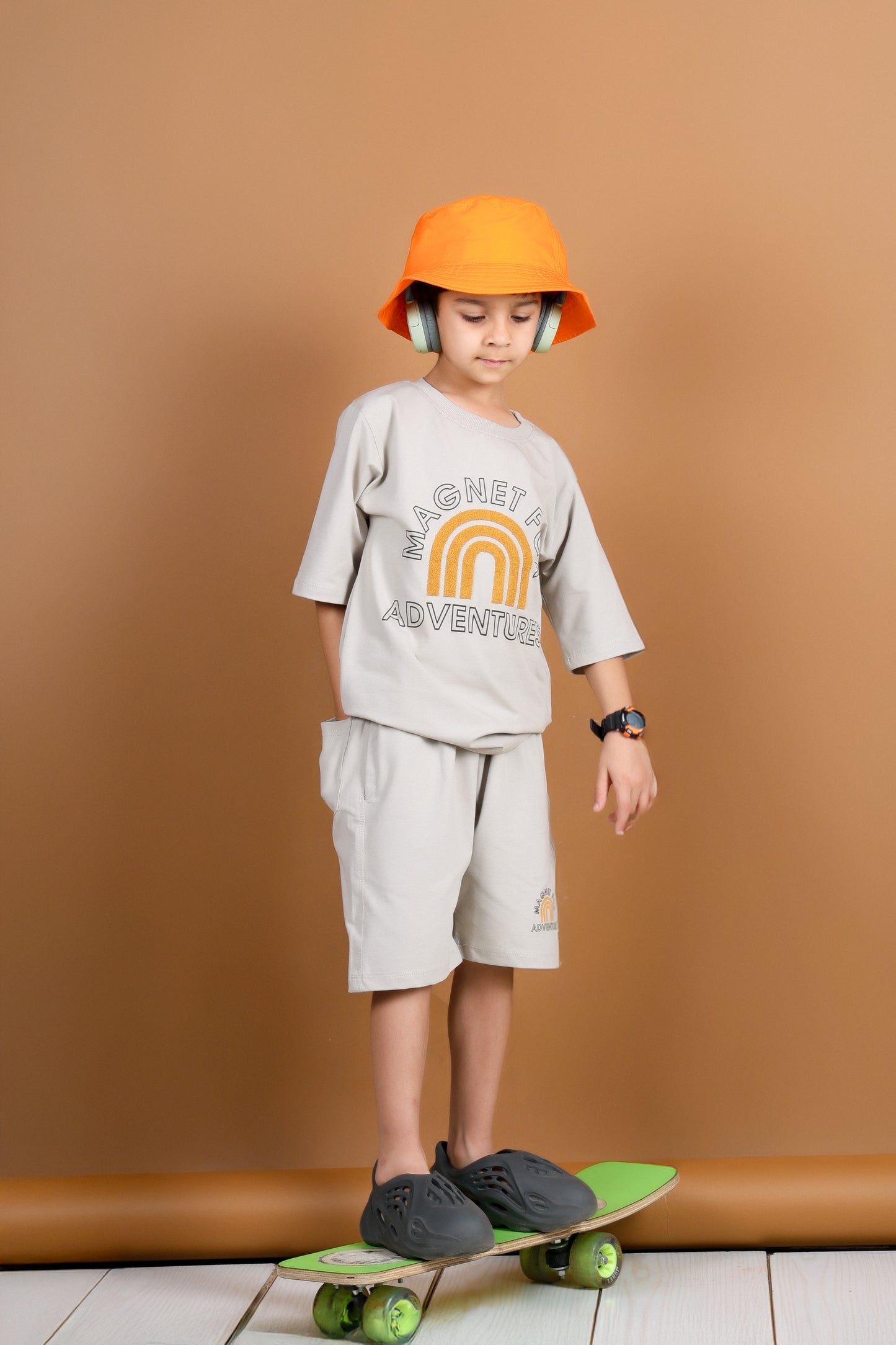 Magnet for Adventures